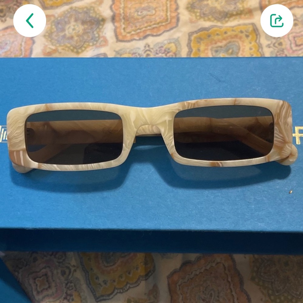 Fenty Trouble sunglasses white with Marble print